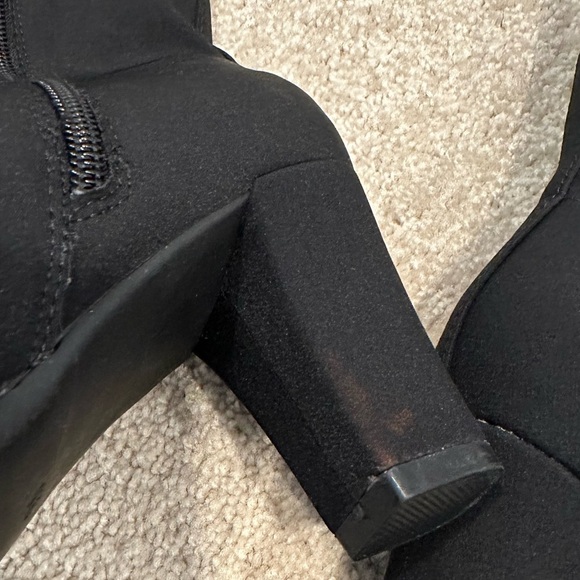 Aerosoles Black Synthetic Cinnamon Booties size 9.5 - Picture 6 of 6